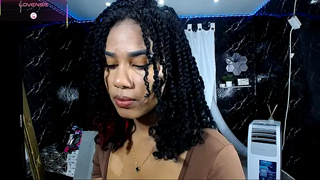 Hillary queen online show from October 2025 12:39:02 PM