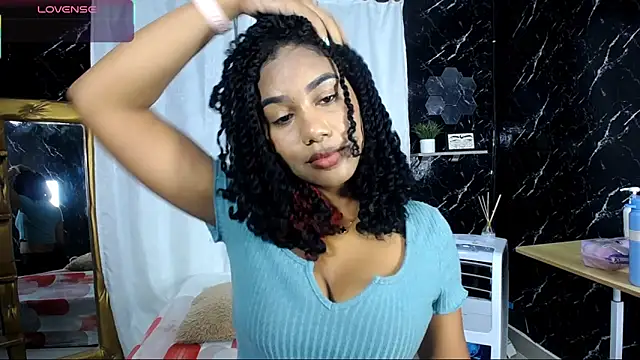 Hillary queen online show from October 2025 06:18:02 PM