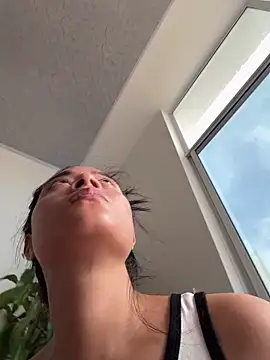 Camilaperson online show from February 2026 02:28:01 PM