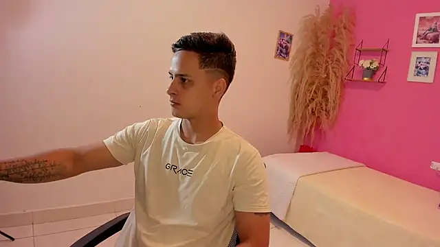 JANER 03 online show from October 2025 04:11:01 AM