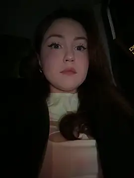 Snapshot of Peachy_Dream chatting on September 2025 06:15:01 PM Peachy Dream online show from September 2025 06:15:01 PM
