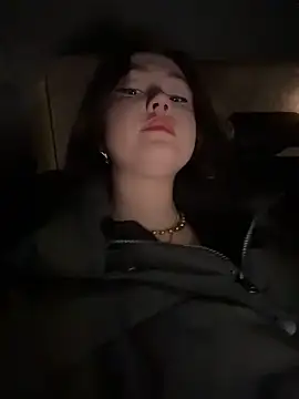 Snapshot of Peachy_Dream chatting on February 2026 07:02:01 PM Peachy Dream online show from February 2026 07:02:01 PM