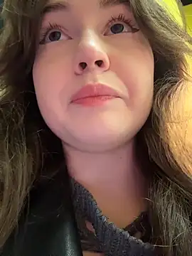 Peachy Dream online show from November 2025 06:19:01 PM