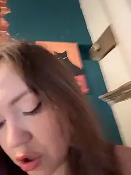 Peachy Dream online show from June 2026 04:39:01 PM