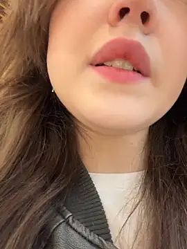 Peachy Dream online show from April 2026 04:20:01 PM