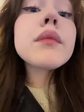 Peachy Dream online show from November 2025 06:12:02 PM