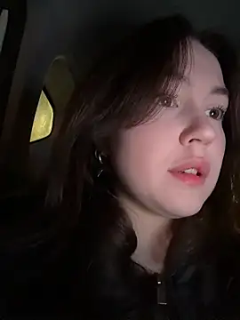 Snapshot of Peachy_Dream chatting on February 2026 06:10:02 PM Peachy Dream online show from February 2026 06:10:02 PM