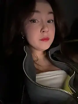 Snapshot of Peachy_Dream chatting on February 2026 06:19:02 PM Peachy Dream online show from February 2026 06:19:02 PM