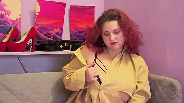 Snapshot of Cute_Carla chatting on September 2025 04:35:02 PM Cute Carla online show from September 2025 04:35:02 PM