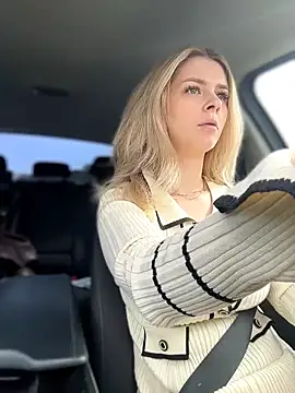 Love Bri online show from April 2026 10:31:01 AM