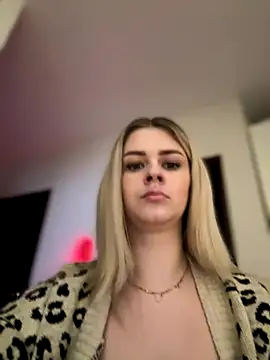 Love Bri online show from November 2025 10:08:01 AM