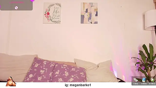 Snapshot of Meganbarko1 chatting on June 2026 07:52:02 PM Meganbarko1 online show from June 2026 07:52:02 PM