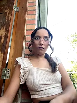 Snapshot of Penelope-Hot chatting on November 2025 09:07:01 PM Penelope-Hot online show from November 2025 09:07:01 PM