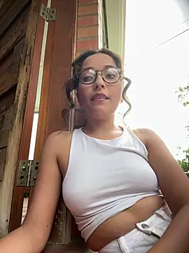 Snapshot of Penelope-Hot chatting on April 2026 09:01:02 PM Penelope-Hot online show from April 2026 09:01:02 PM