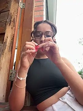 Penelope-Hot online show from April 2026 09:06:01 PM