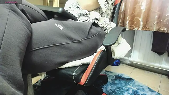 Snapshot of Queen_Sport chatting on December 2025 07:18:02 AM Queen Sport online show from December 2025 07:18:02 AM