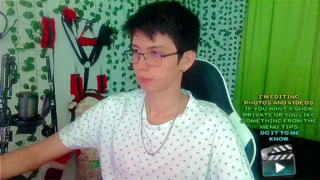 Andy gray online show from December 2025 12:44:02 PM