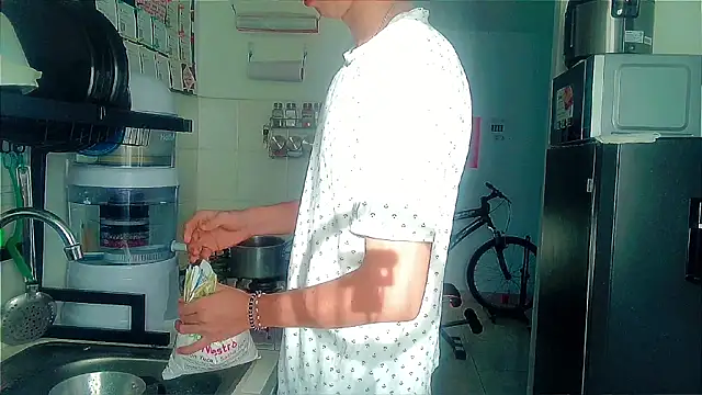 Andy gray online show from December 2025 11:49:01 AM