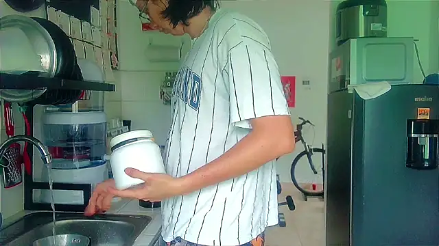 Snapshot of Andy_gray chatting on July 2026 03:42:02 PM Andy gray online show from July 2026 03:42:02 PM
