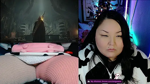 Snapshot of EmGreens chatting on February 2026 05:27:02 AM EmGreens online show from February 2026 05:27:02 AM