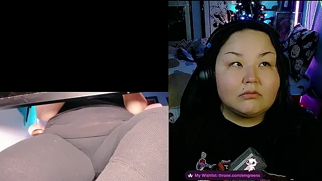 Snapshot of EmGreens chatting on March 2026 07:04:01 AM EmGreens online show from March 2026 07:04:01 AM