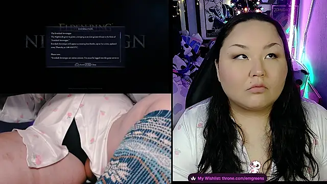 Snapshot of EmGreens chatting on February 2026 04:45:02 AM EmGreens online show from February 2026 04:45:02 AM