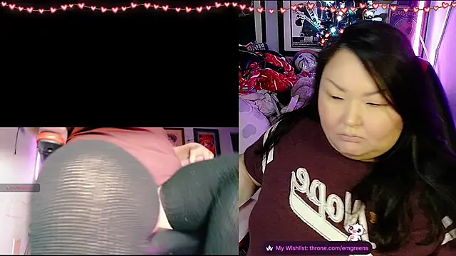 Snapshot of EmGreens chatting on February 2026 04:56:01 AM EmGreens online show from February 2026 04:56:01 AM