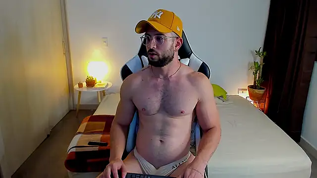 Snapshot of dafboy1 chatting on December 2025 11:31:02 PM dafboy1 online show from December 2025 11:31:02 PM