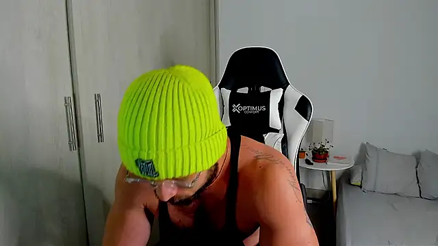 dafboy1 online show from February 2026 01:06:02 AM