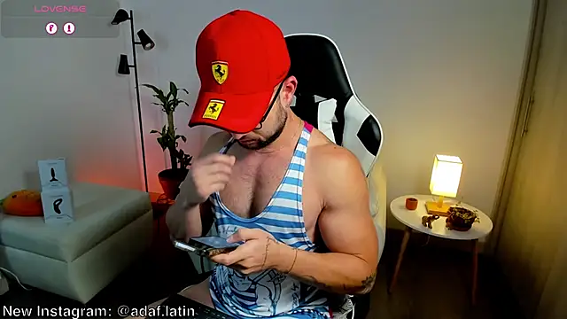 dafboy1 online show from May 2026 01:14:01 PM