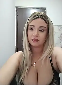 Snapshot of AdelinaJude chatting on September 2025 07:21:02 PM AdelinaJude online show from September 2025 07:21:02 PM