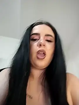 AdelinaJude online show from March 2026 06:37:02 PM