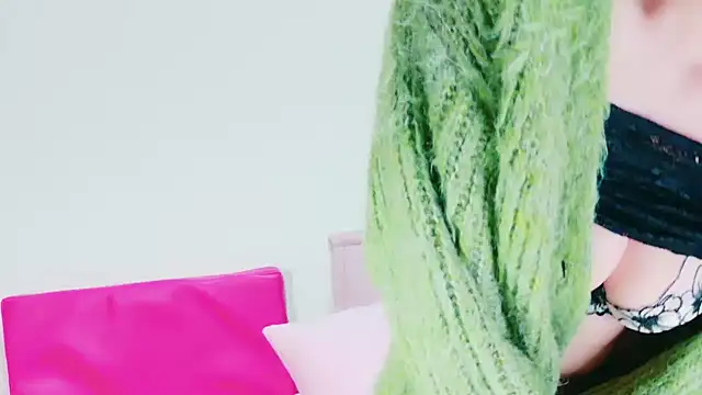 Snapshot of yukiDX chatting on December 2024 12:06:01 PM yukiDX online show from December 2024 12:06:01 PM