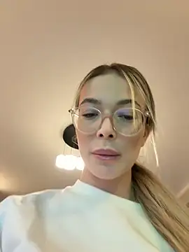 KylieJoyce online show from February 2025 02:41:02 AM