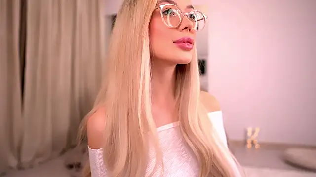 KylieJoyce online show from February 2026 09:54:01 PM