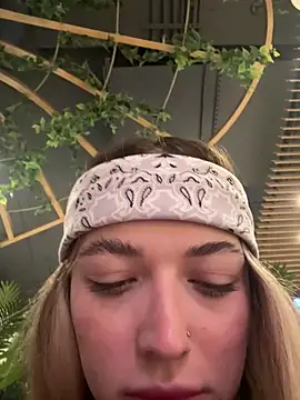 KylieJoyce online show from February 2025 11:22:02 PM