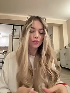 KylieJoyce online show from February 2025 10:04:02 PM
