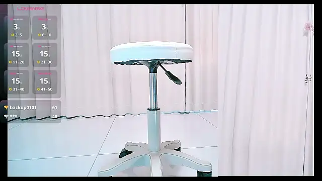 Aster Hoa online show from November 2025 03:50:02 AM