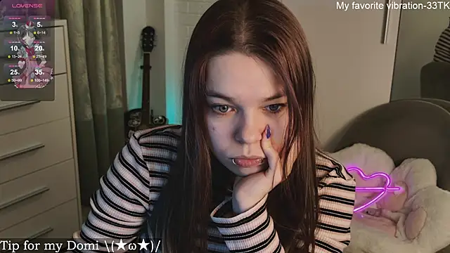 Snapshot of ValBae chatting on February 2025 06:32:02 PM ValBae online show from February 2025 06:32:02 PM