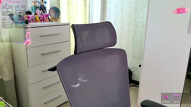ValBae online show from May 2026 06:59:01 AM