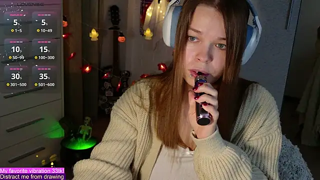 Snapshot of ValBae chatting on October 2025 10:06:01 PM ValBae online show from October 2025 10:06:01 PM