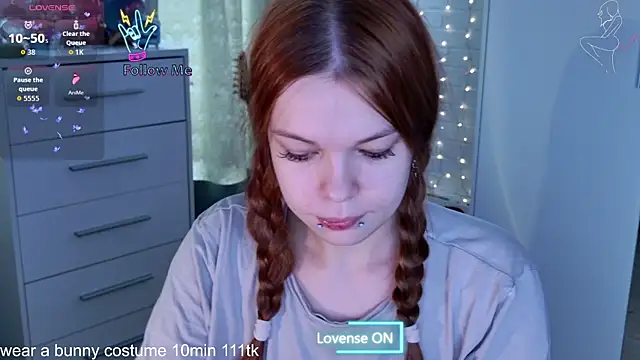 ValBae online show from April 2026 05:58:01 AM