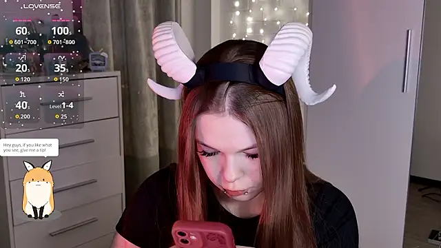 Snapshot of ValBae chatting on February 2026 09:50:02 PM ValBae online show from February 2026 09:50:02 PM