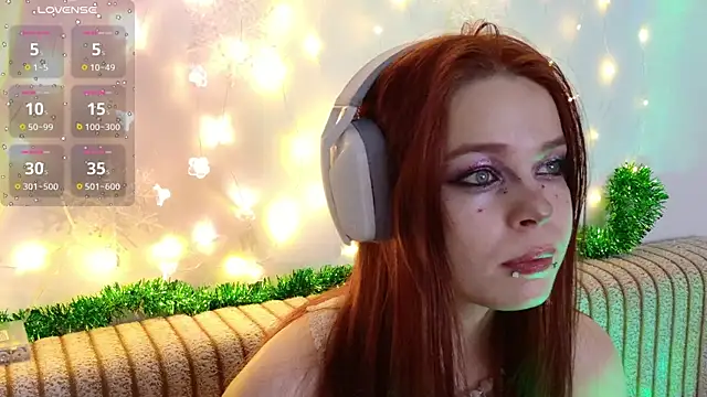 Snapshot of ValBae chatting on December 2025 10:04:01 PM ValBae online show from December 2025 10:04:01 PM