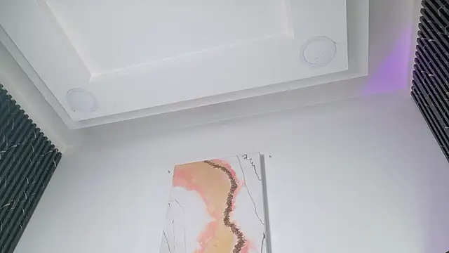 miluv19 online show from February 2026 10:42:01 PM