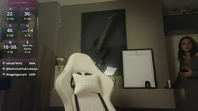 AyreenMoore online show from March 2026 07:04:01 PM