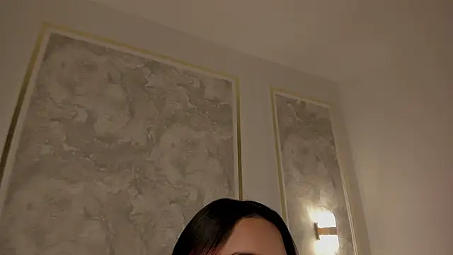 victoria18x online show from November 2025 07:07:02 PM