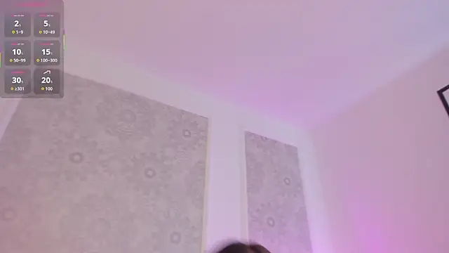 victoria18x online show from November 2025 06:41:01 PM