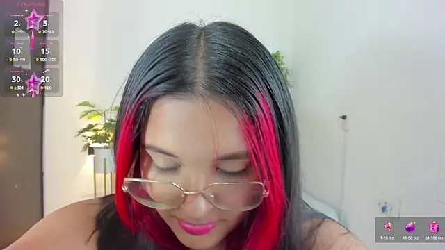 victoria18x online show from February 2025 05:52:02 PM