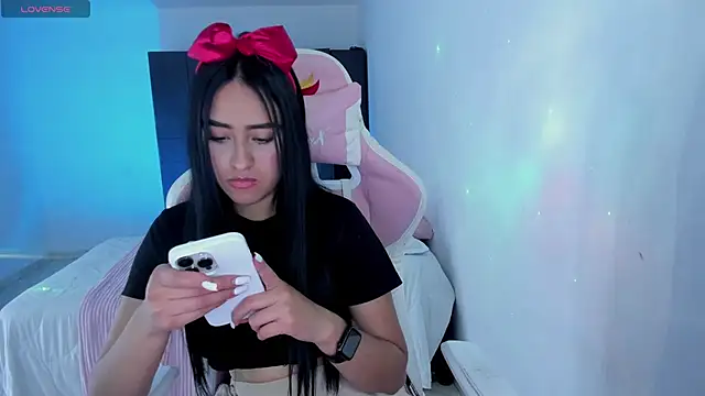 Tinylottie online show from March 2026 01:40:01 AM